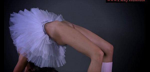  Sexy ballerina Petino Gore
